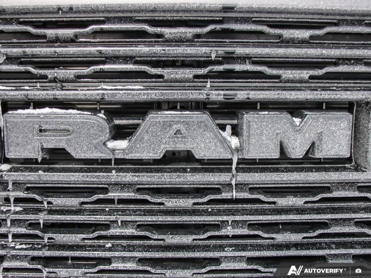 2022 RAM 2500 LimitedLIMITED, 6.7L CUMMINS DIESEL, 4X4, MEGA CAB Photo