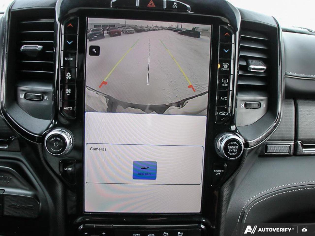 2022 RAM 2500 LimitedLIMITED, 6.7L CUMMINS DIESEL, 4X4, MEGA CAB Photo