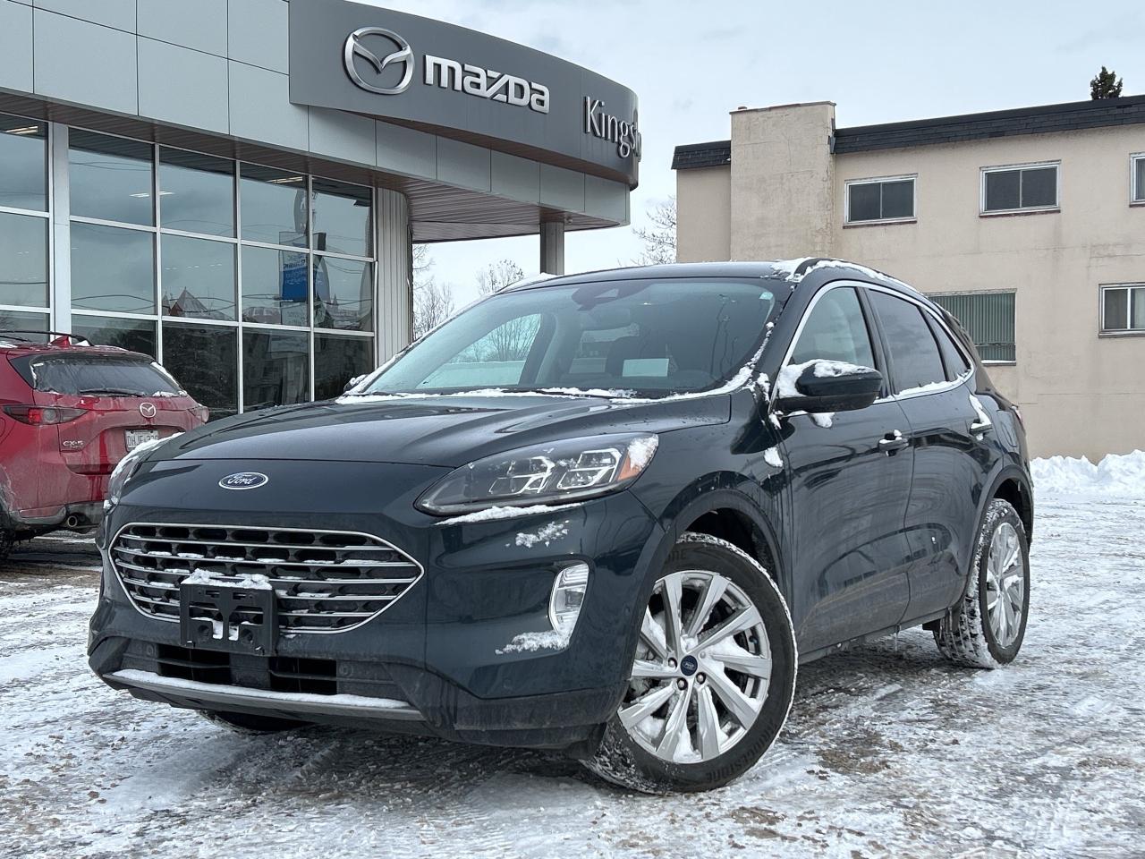 2022 Ford Escape Titanium Hybrid AWD Photo