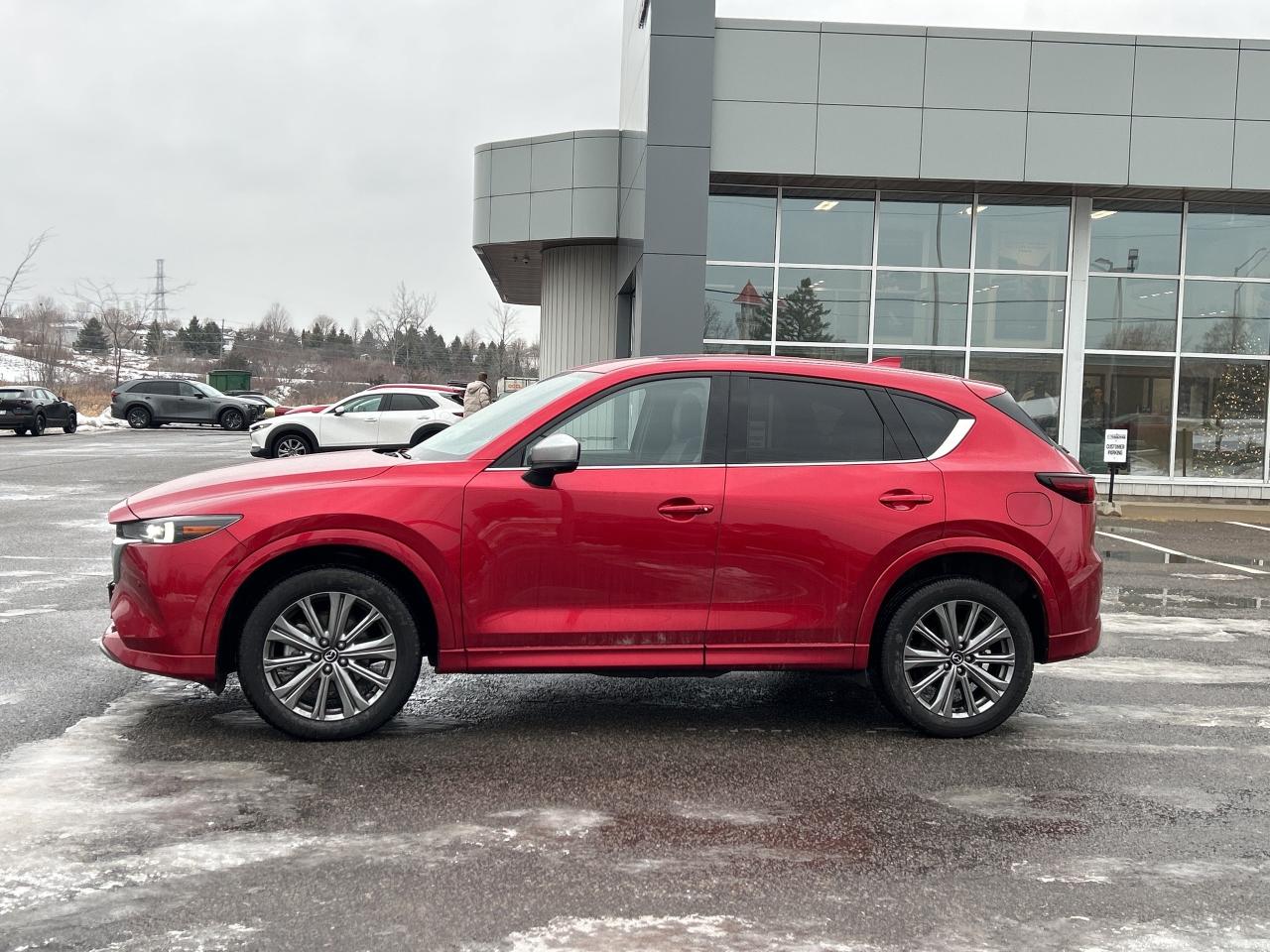 2024 Mazda CX-5 Signature AWD Photo