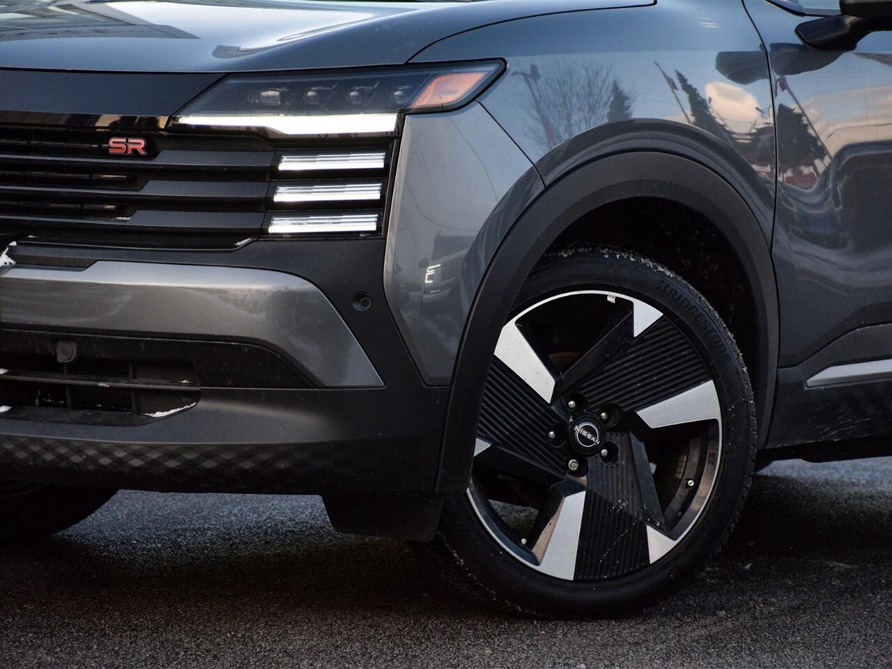 2025 Nissan Kicks SR AWD, DEMO CLEARANCE !! Photo