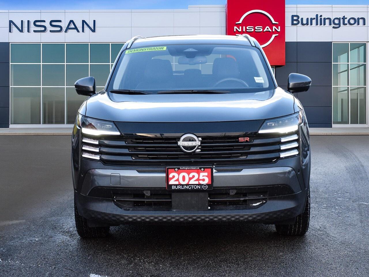 2025 Nissan Kicks SR AWD, DEMO CLEARANCE !! Photo3