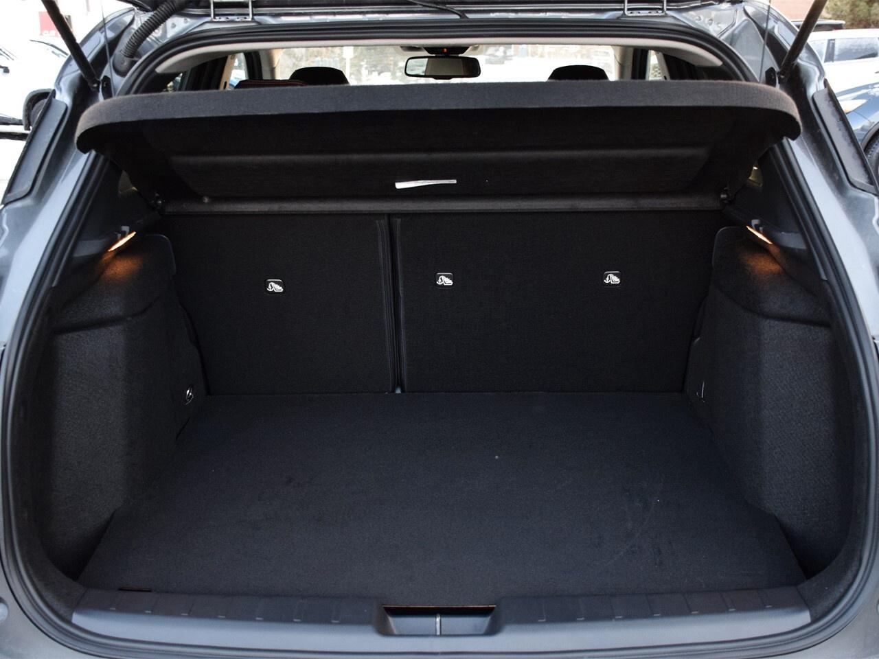 2025 Nissan Kicks SR AWD, DEMO CLEARANCE !! Photo