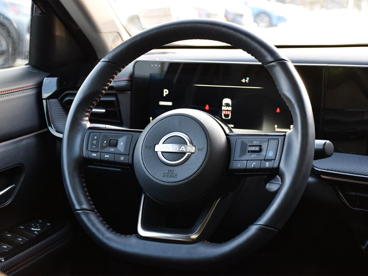 2025 Nissan Kicks SR AWD, DEMO CLEARANCE !! Photo