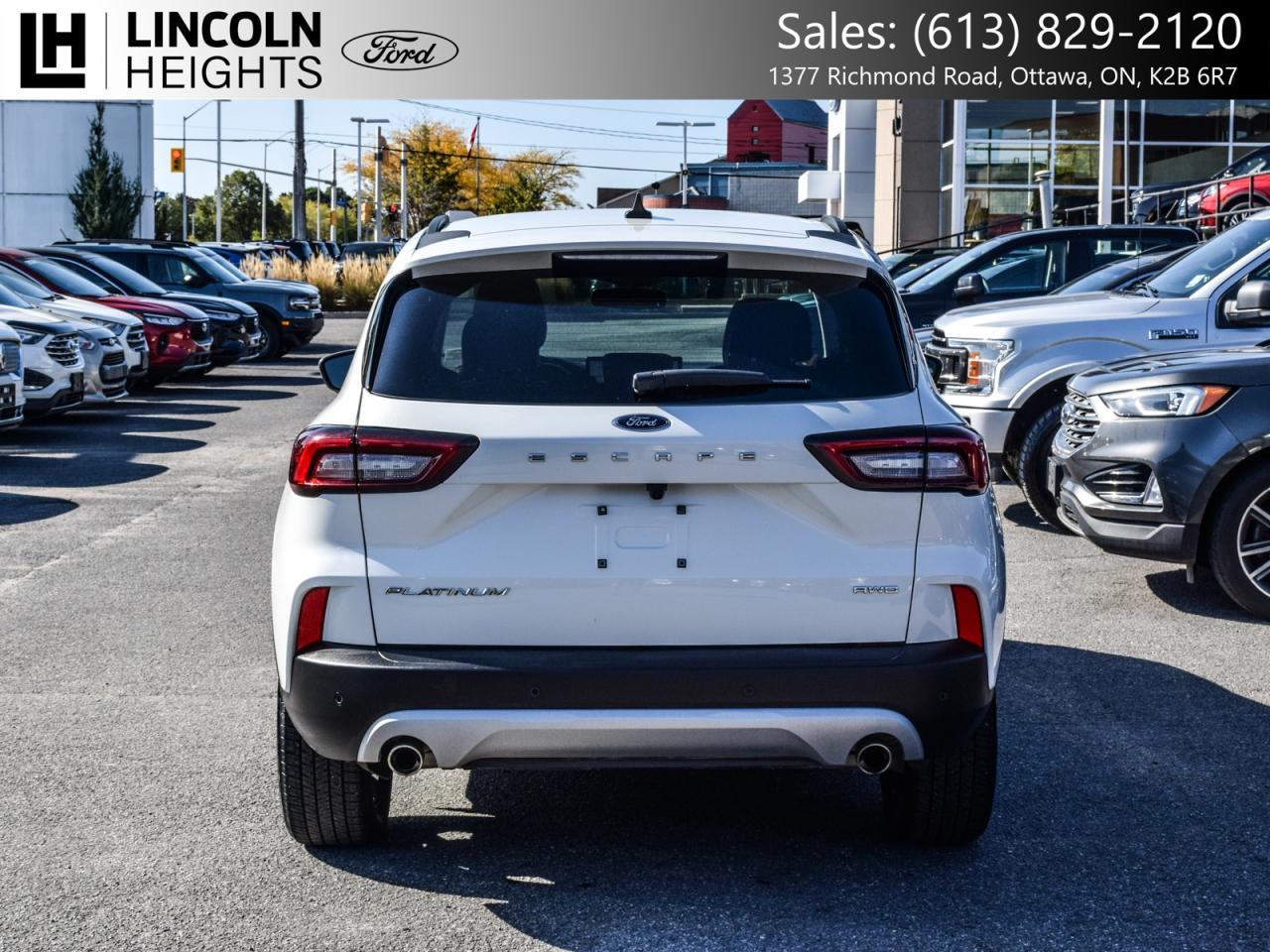 2024 Ford Escape PLATINUM AWD 2.0L Photo