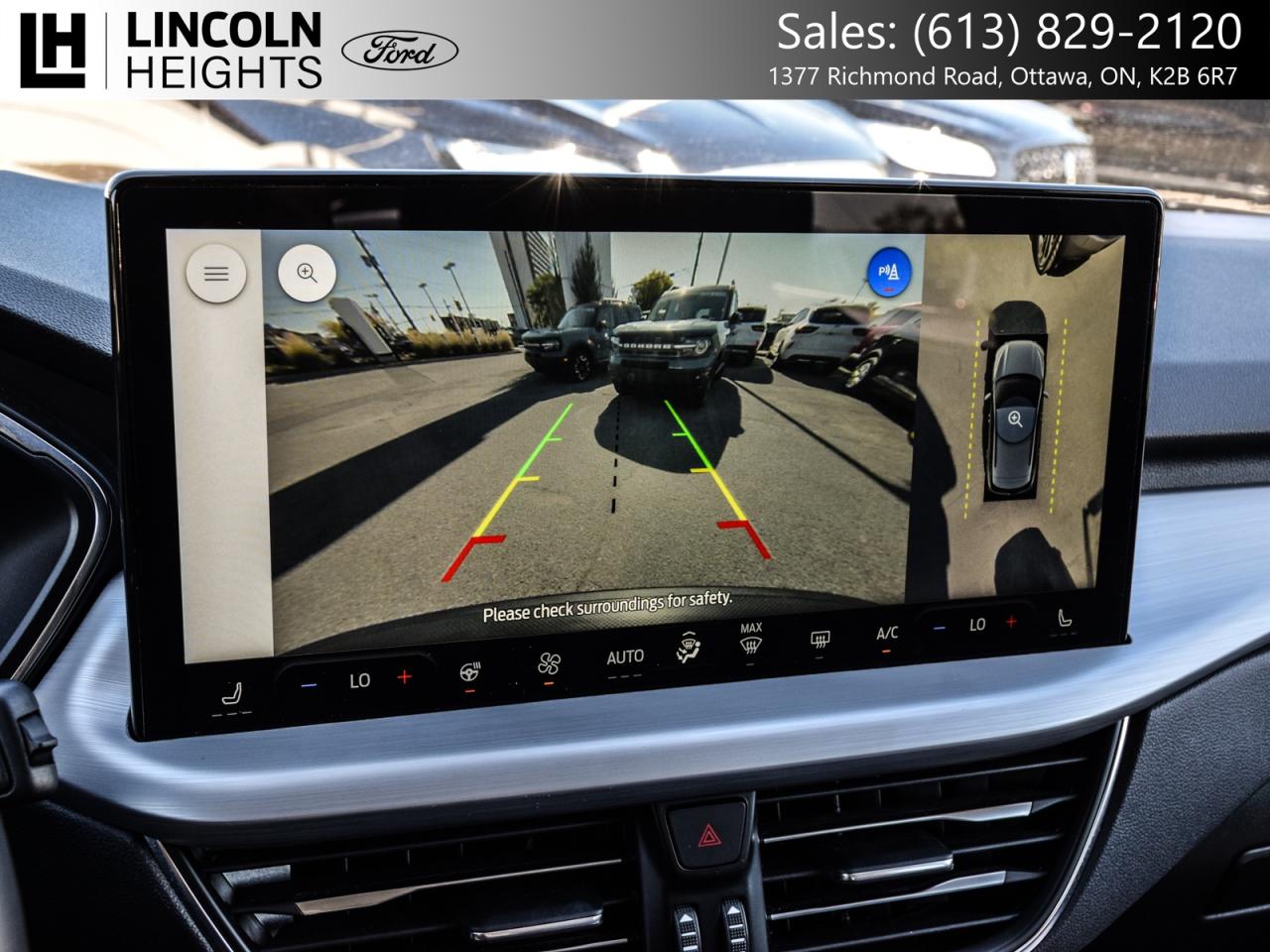 2024 Ford Escape PLATINUM AWD 2.0L Photo