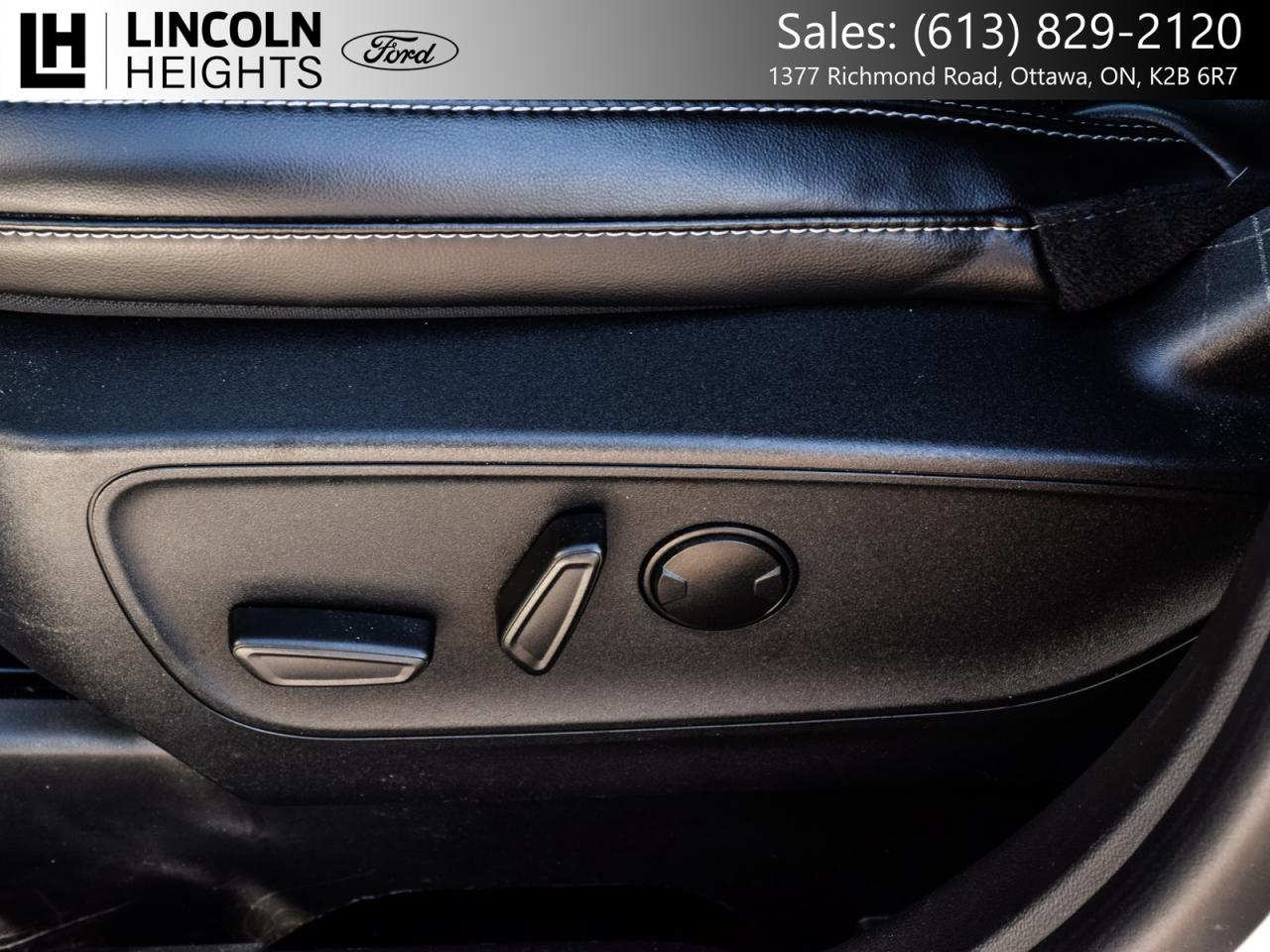 2024 Ford Escape PLATINUM AWD 2.0L Photo