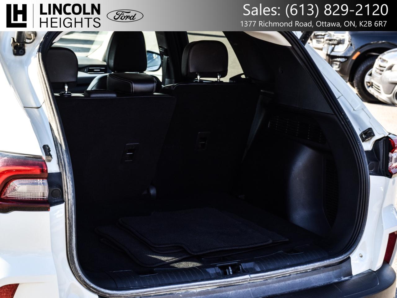 2024 Ford Escape PLATINUM AWD 2.0L Photo