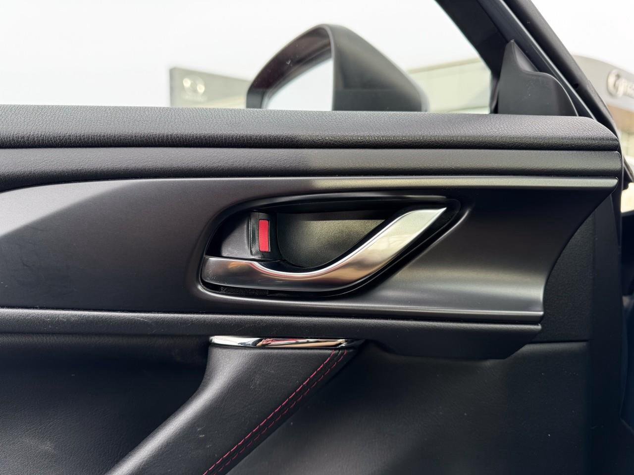 2022 Mazda CX-9 Kuro Edition Photo