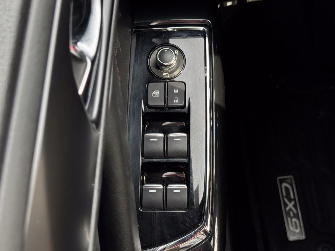 2022 Mazda CX-9 Kuro Edition Photo