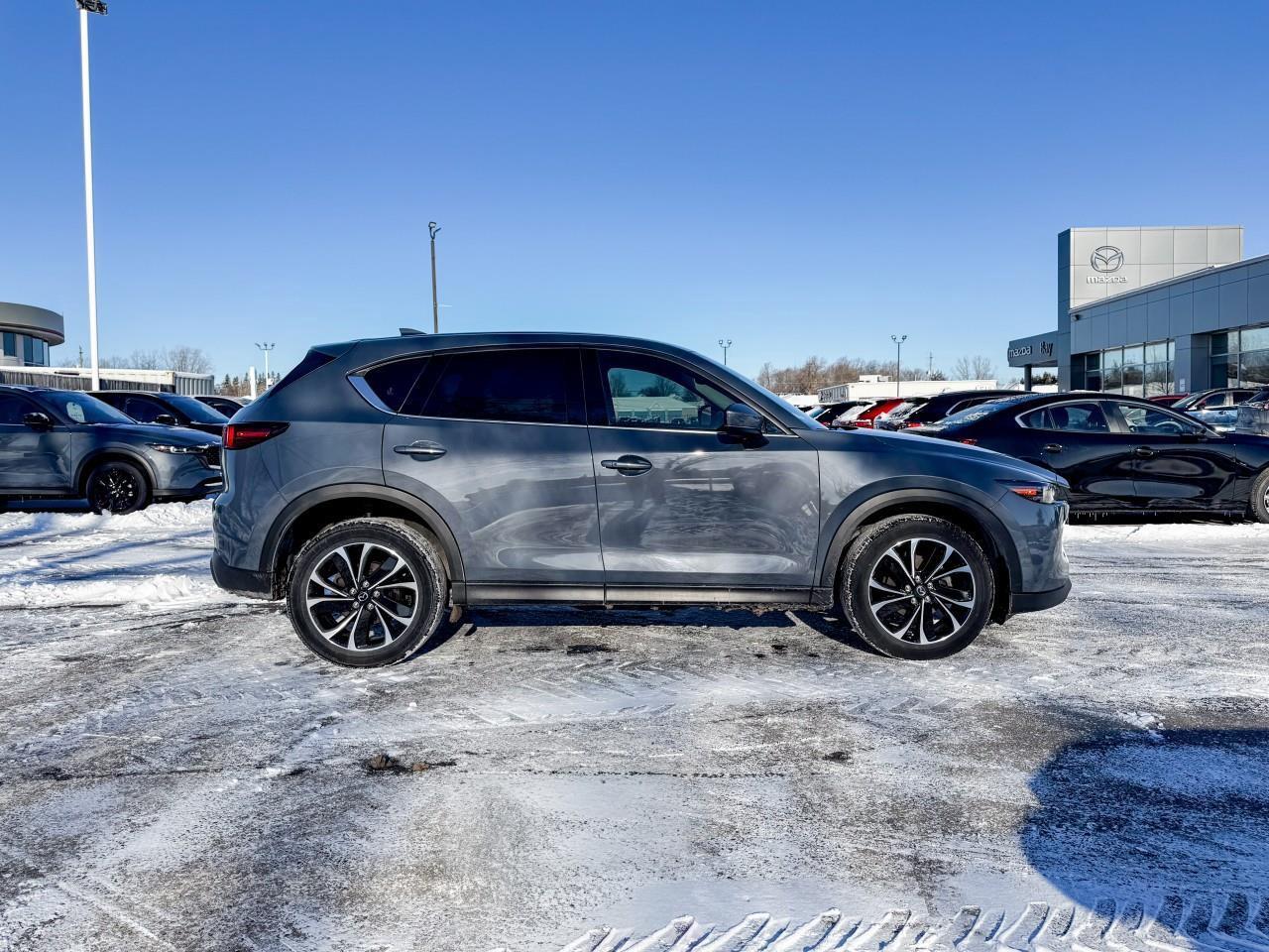2023 Mazda CX-5 GT Photo