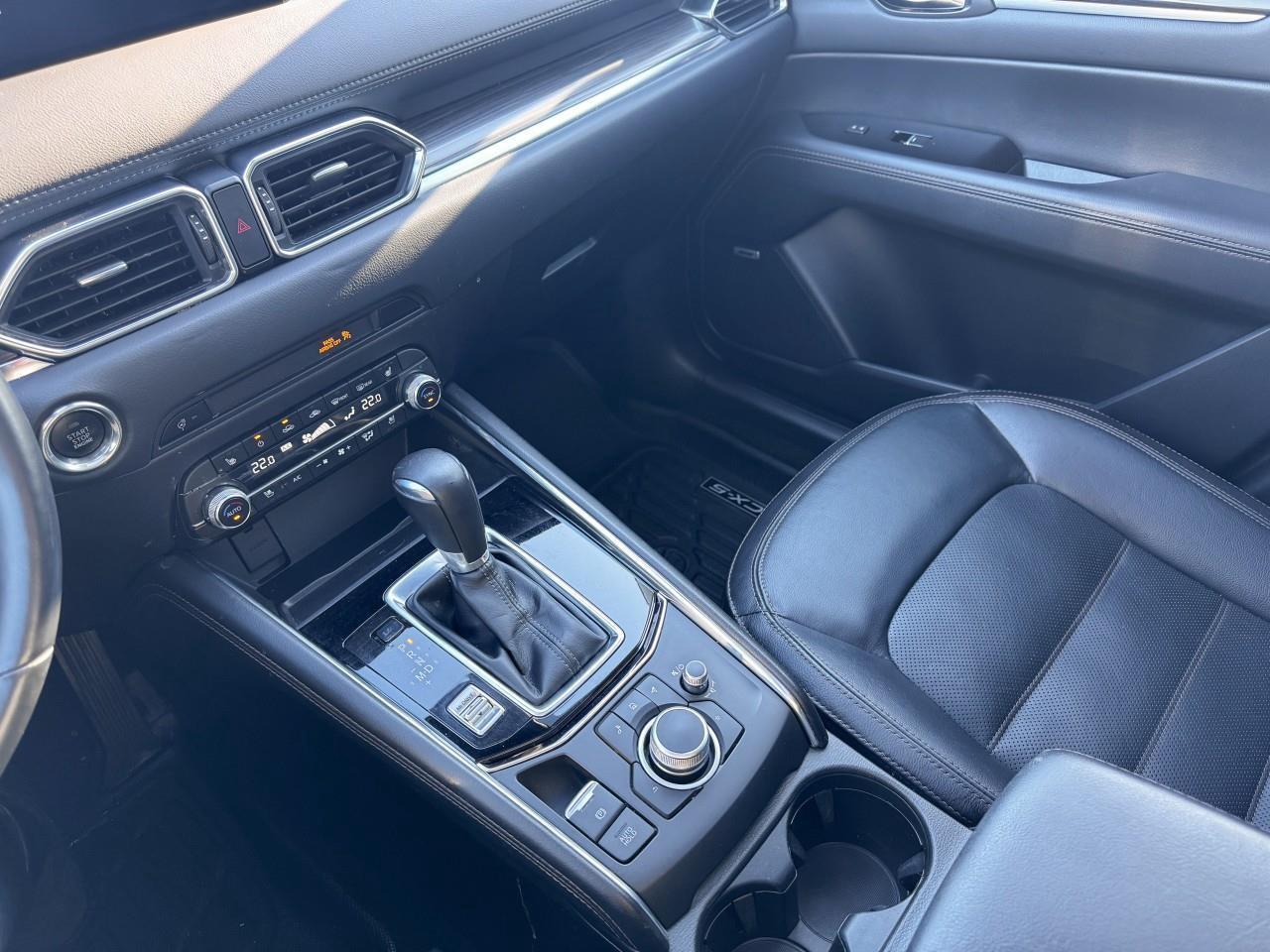 2023 Mazda CX-5 GT Photo