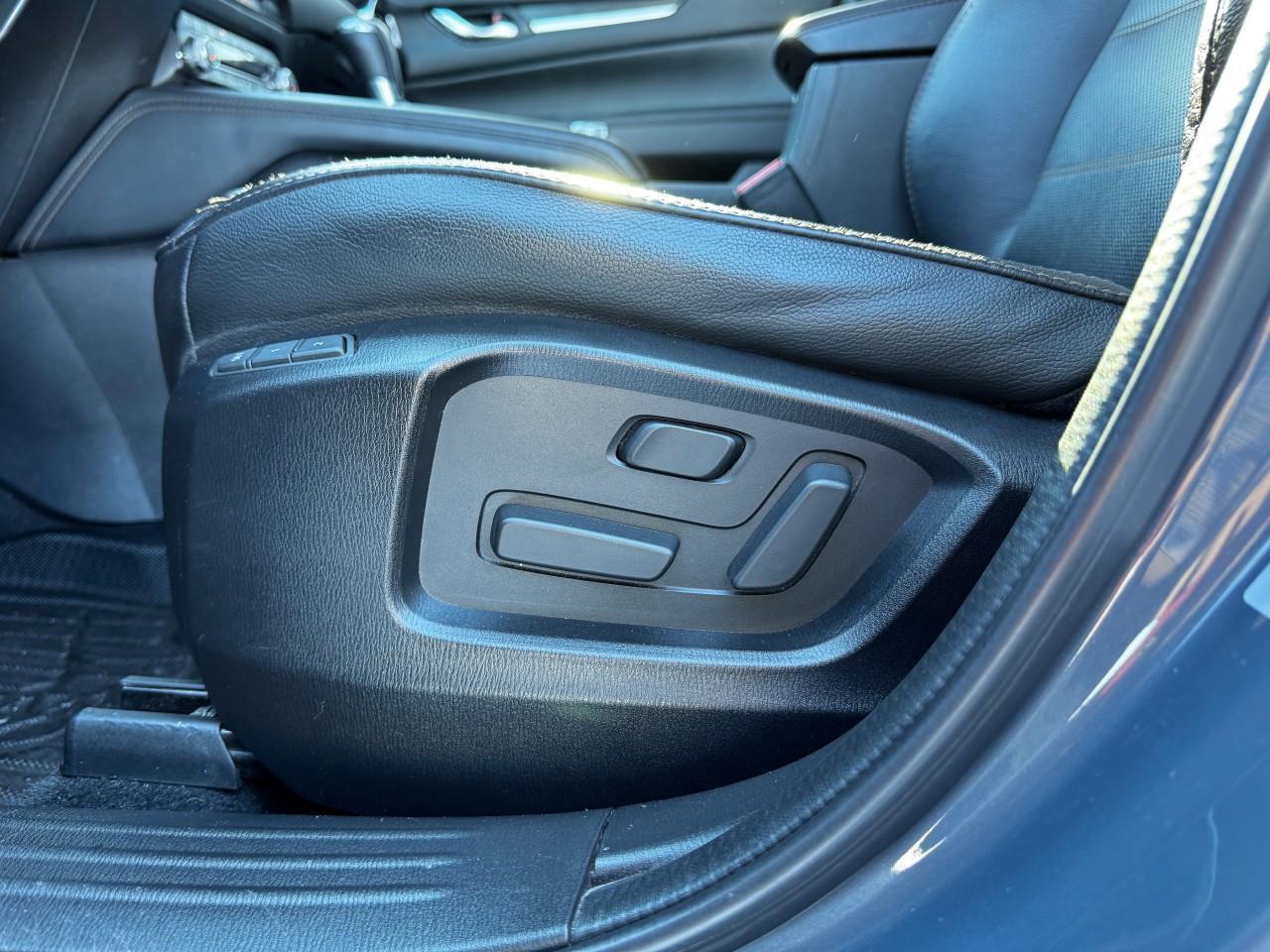 2023 Mazda CX-5 GT Photo