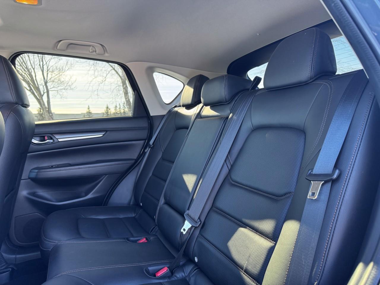 2023 Mazda CX-5 GT Photo