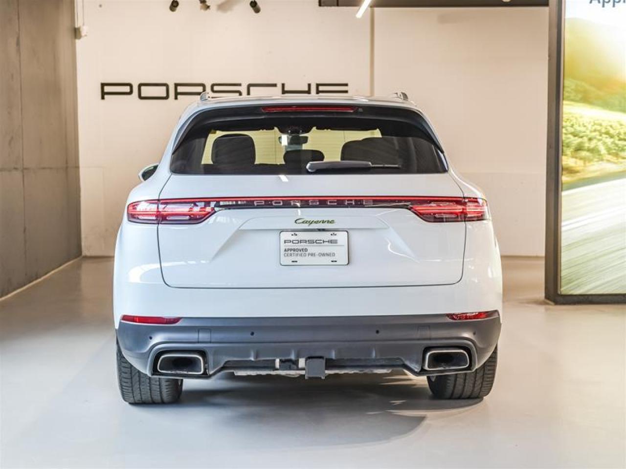 2022 Porsche Cayenne E-Hybrid Photo