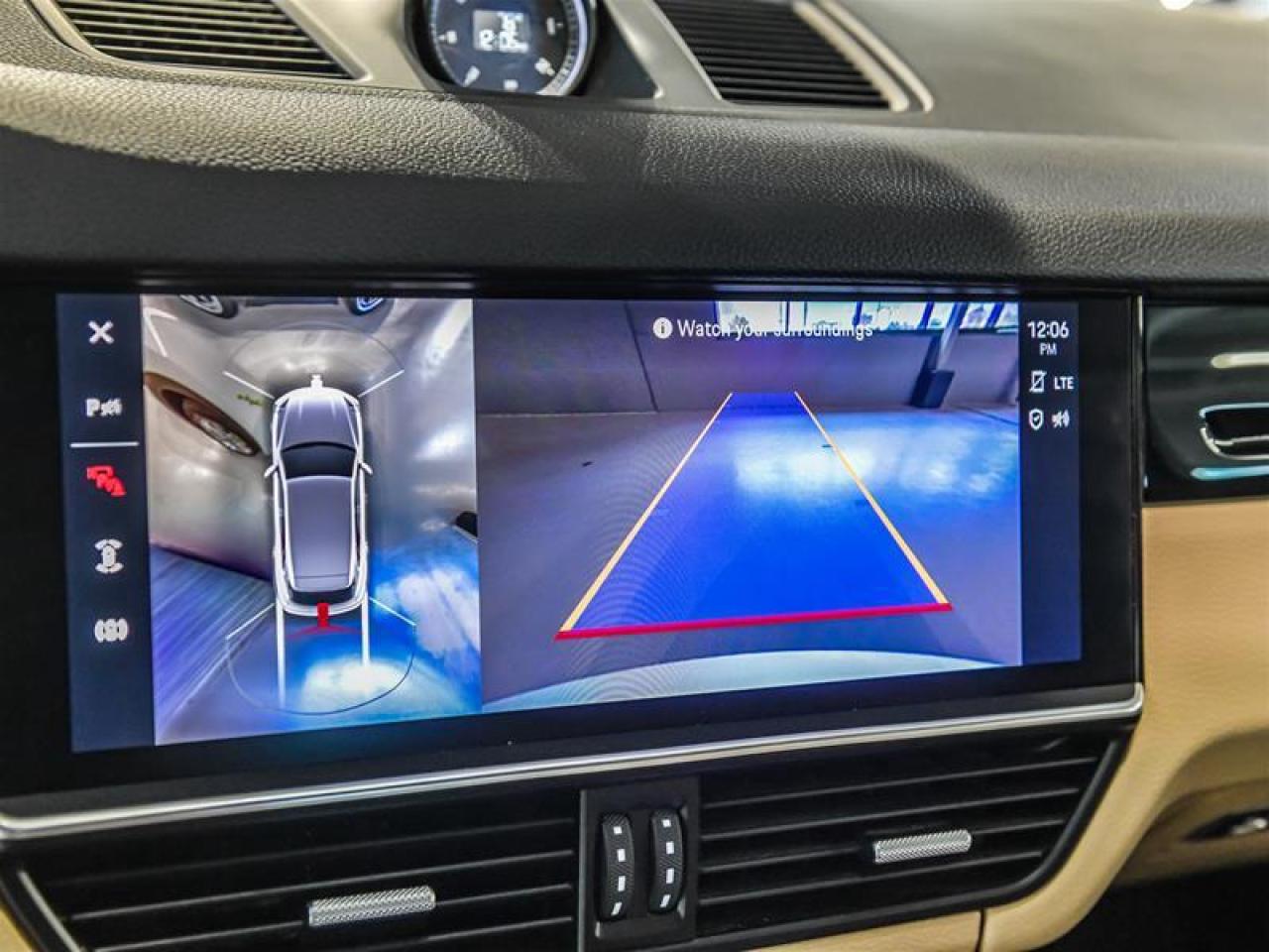 2022 Porsche Cayenne E-Hybrid Photo