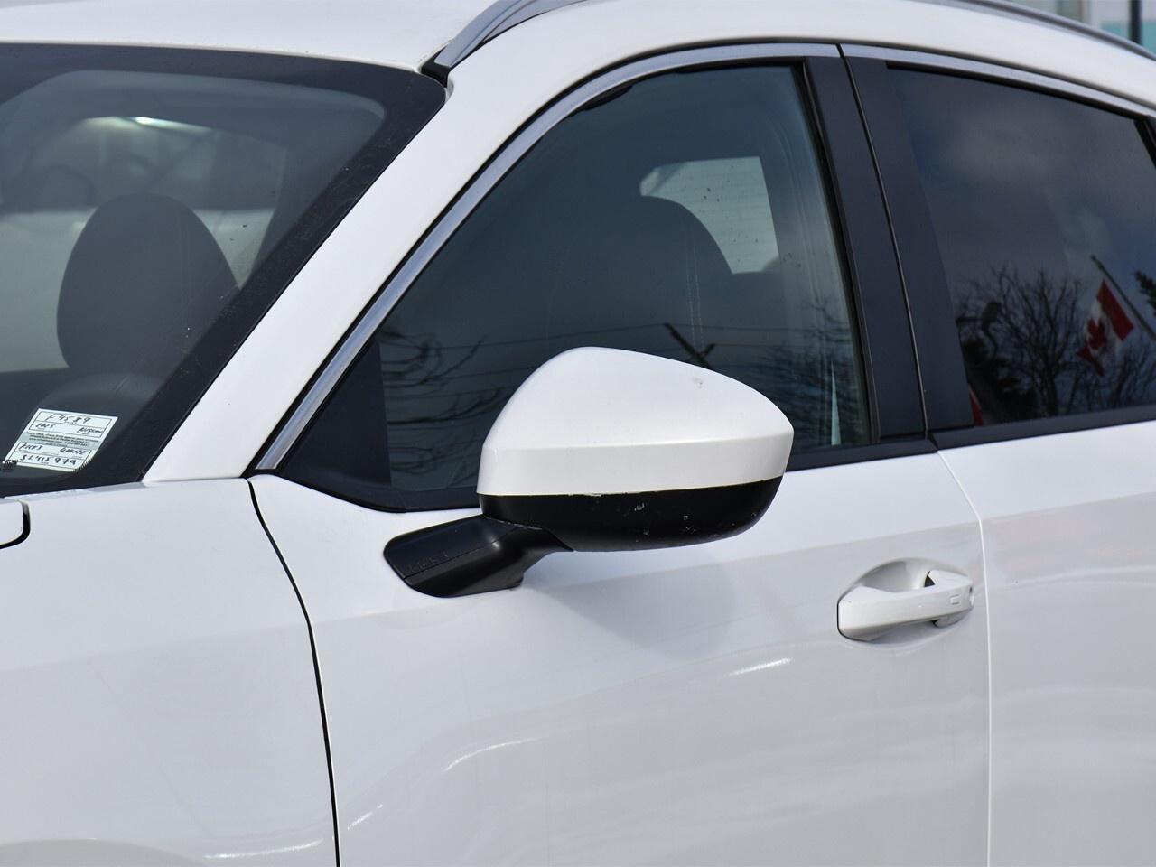 2025 Nissan Kicks SV AWD, DEMO CLEARANCE !! Photo3