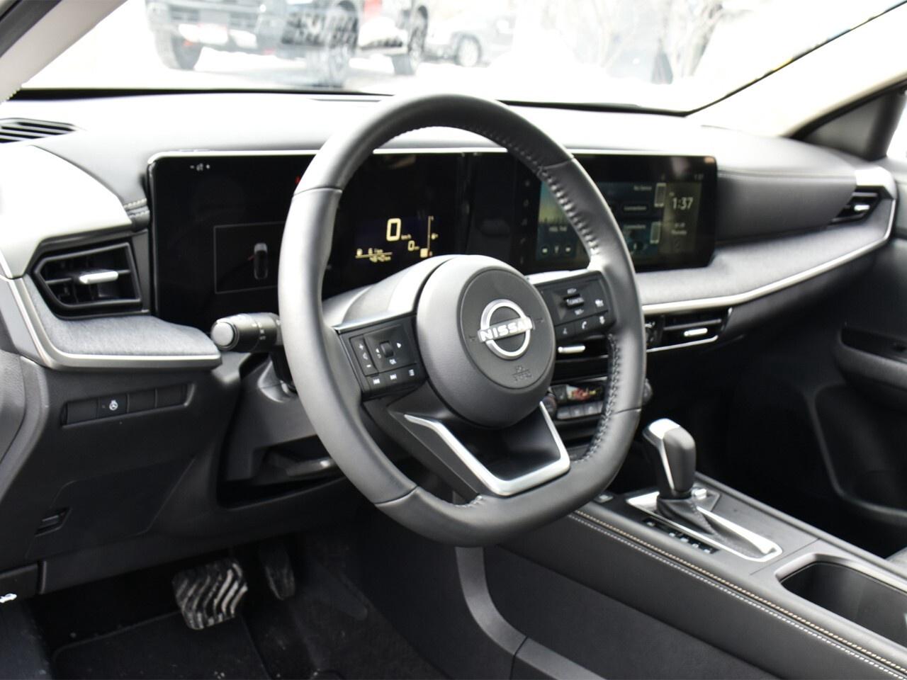 2025 Nissan Kicks SV AWD, DEMO CLEARANCE !! Photo