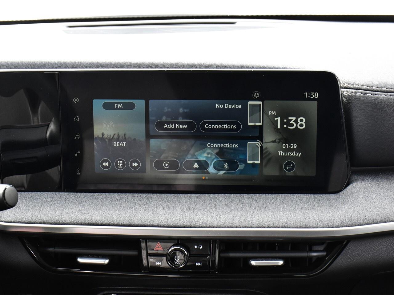 2025 Nissan Kicks SV AWD, DEMO CLEARANCE !! Photo