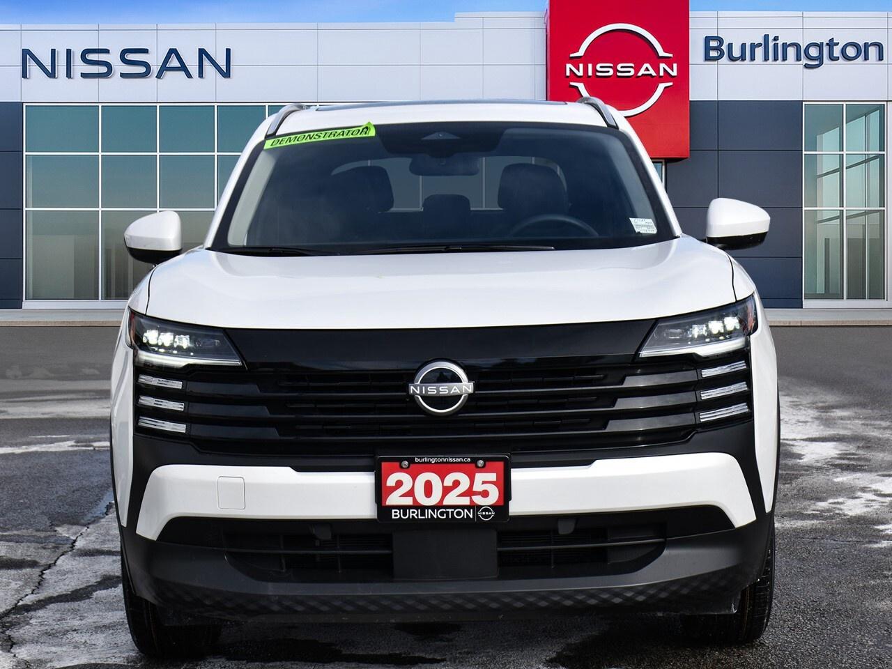 2025 Nissan Kicks SV AWD, DEMO CLEARANCE !! Photo4
