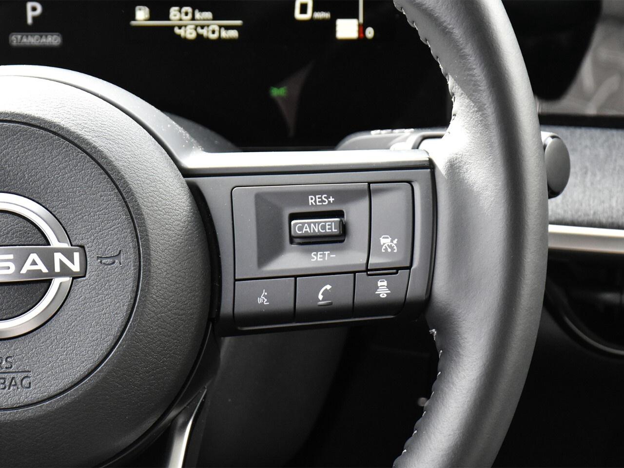 2025 Nissan Kicks SV AWD, DEMO CLEARANCE !! Photo