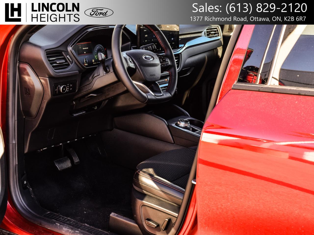 2025 Ford Escape ST-Line Elite AWD Photo