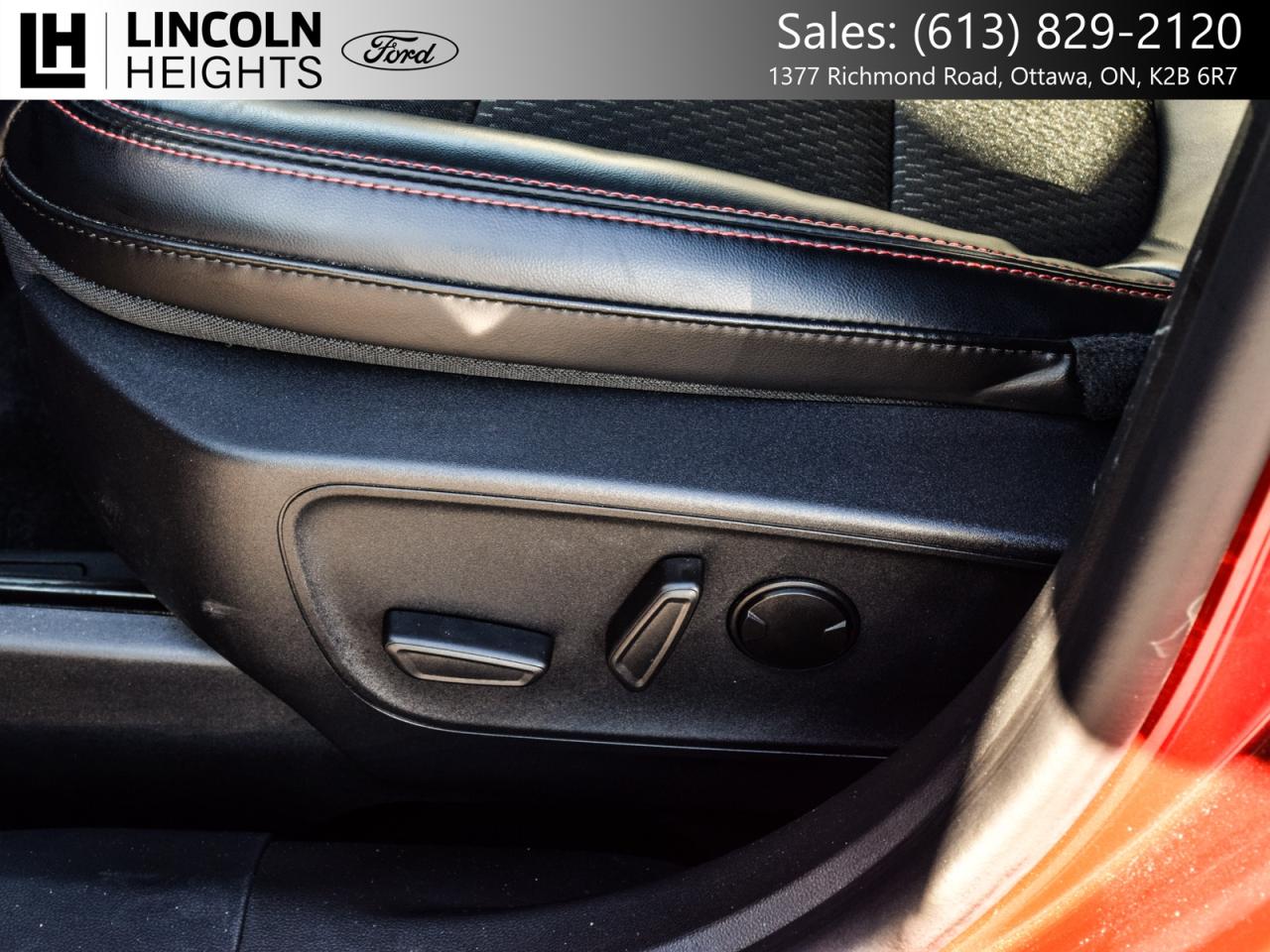 2025 Ford Escape ST-Line Elite AWD Photo