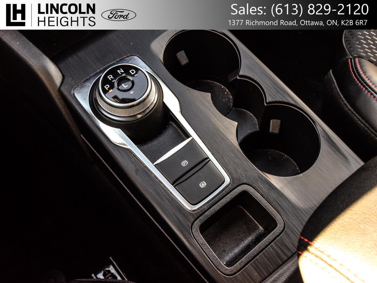 2025 Ford Escape ST-Line Elite AWD Photo