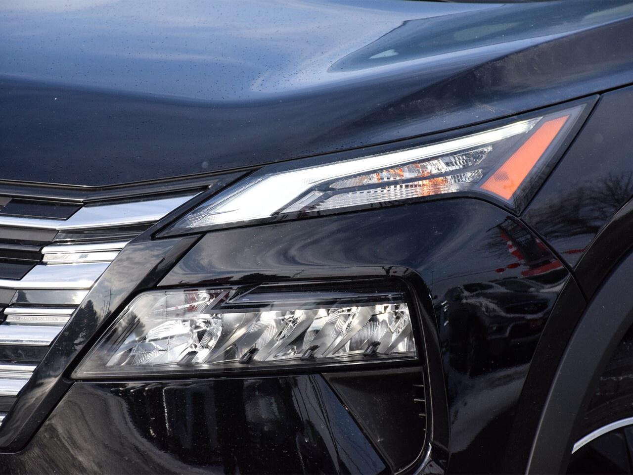 2025 Nissan Rogue AWD SV MOONROOF, DEMO CLEARANCE !! Photo2