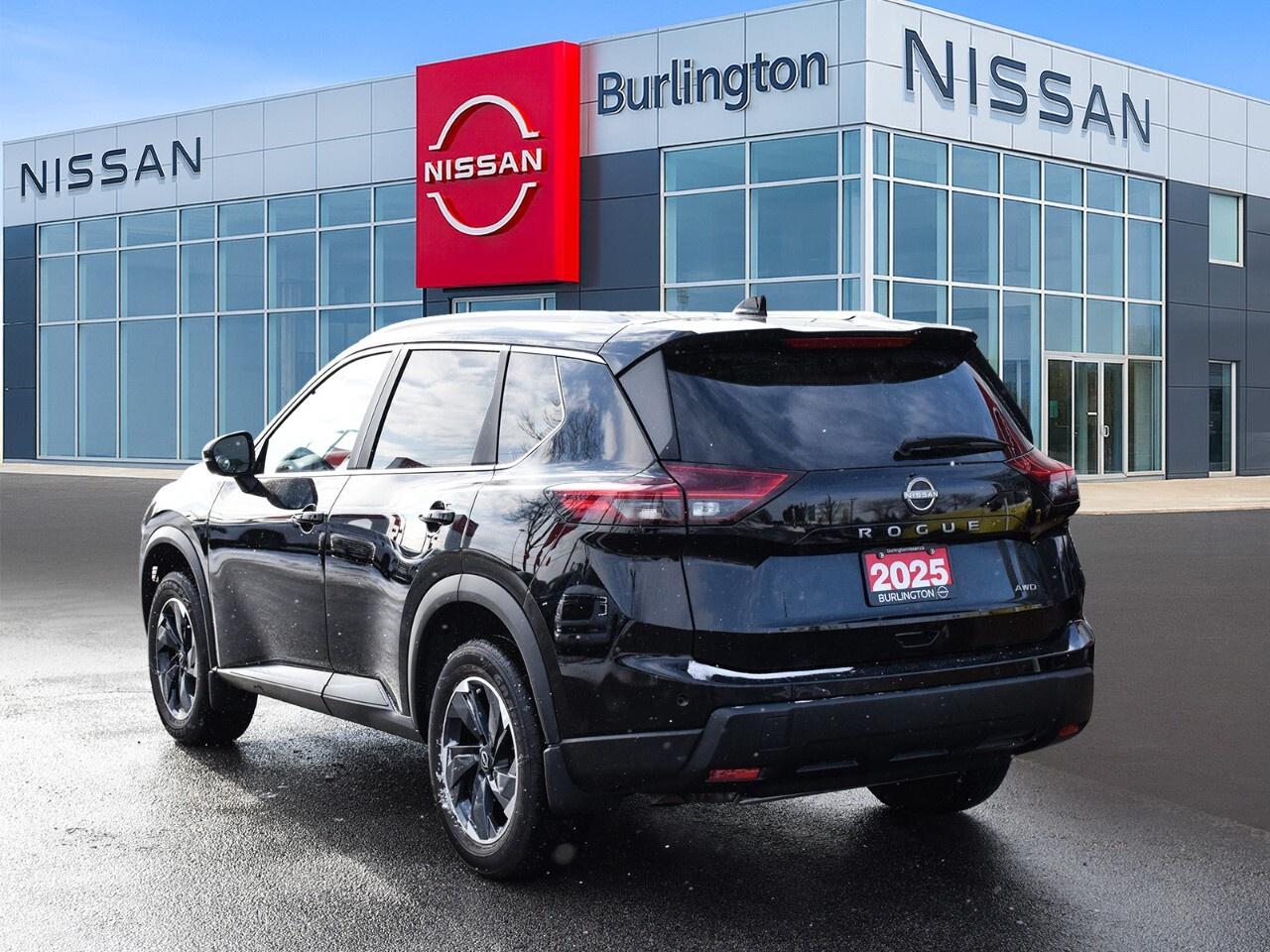 2025 Nissan Rogue AWD SV MOONROOF, DEMO CLEARANCE !! Photo