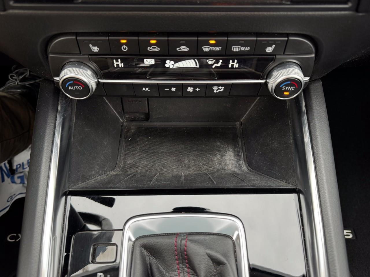 2022 Mazda CX-5 Kuro Edition Photo