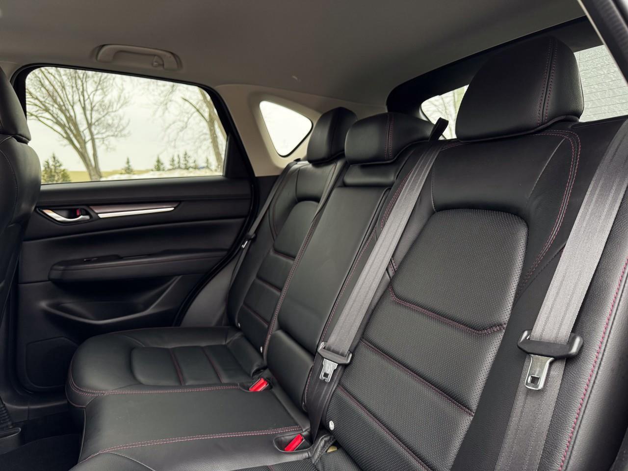 2022 Mazda CX-5 Kuro Edition Photo