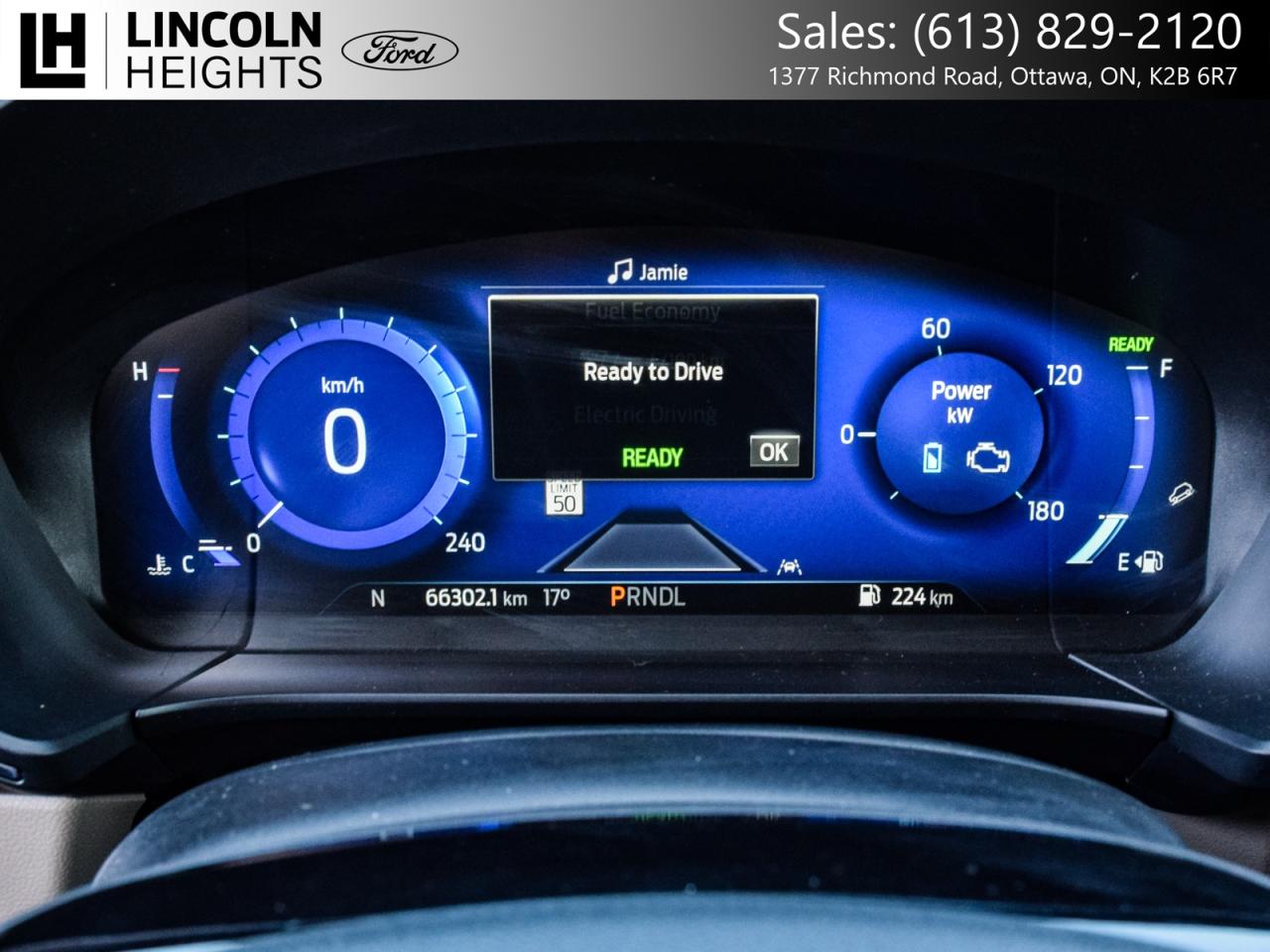 2022 Ford Escape Titanium AWD Photo