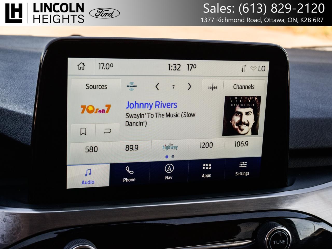 2022 Ford Escape Titanium AWD Photo