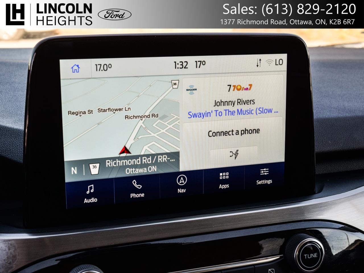 2022 Ford Escape Titanium AWD Photo