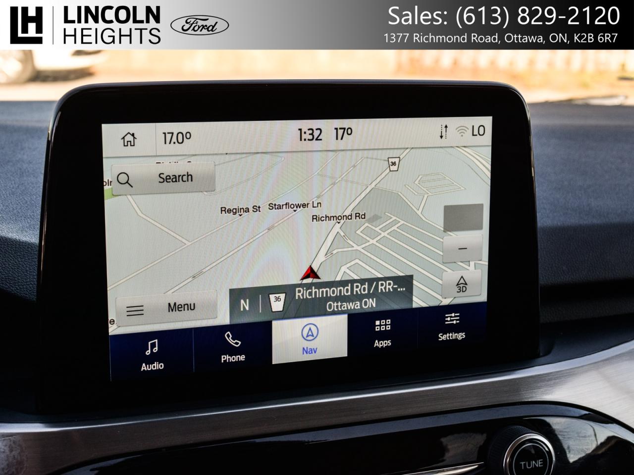 2022 Ford Escape Titanium AWD Photo