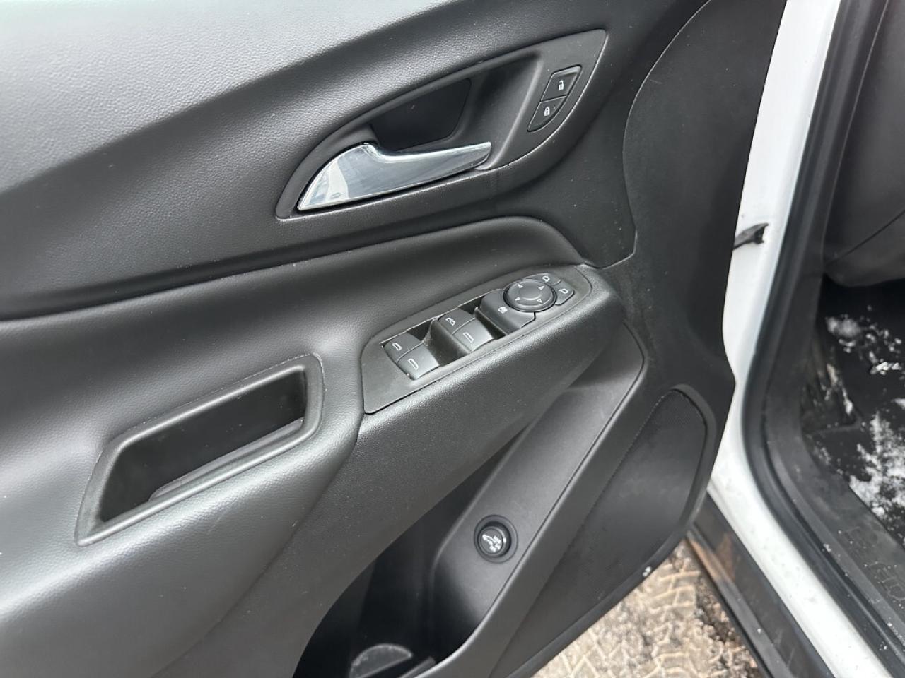 2022 Chevrolet Equinox FWD 4dr LT w/1LT Photo