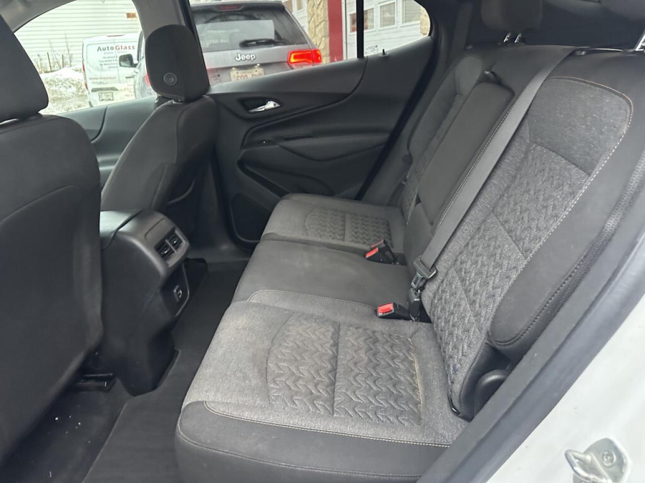 2022 Chevrolet Equinox FWD 4dr LT w/1LT Photo