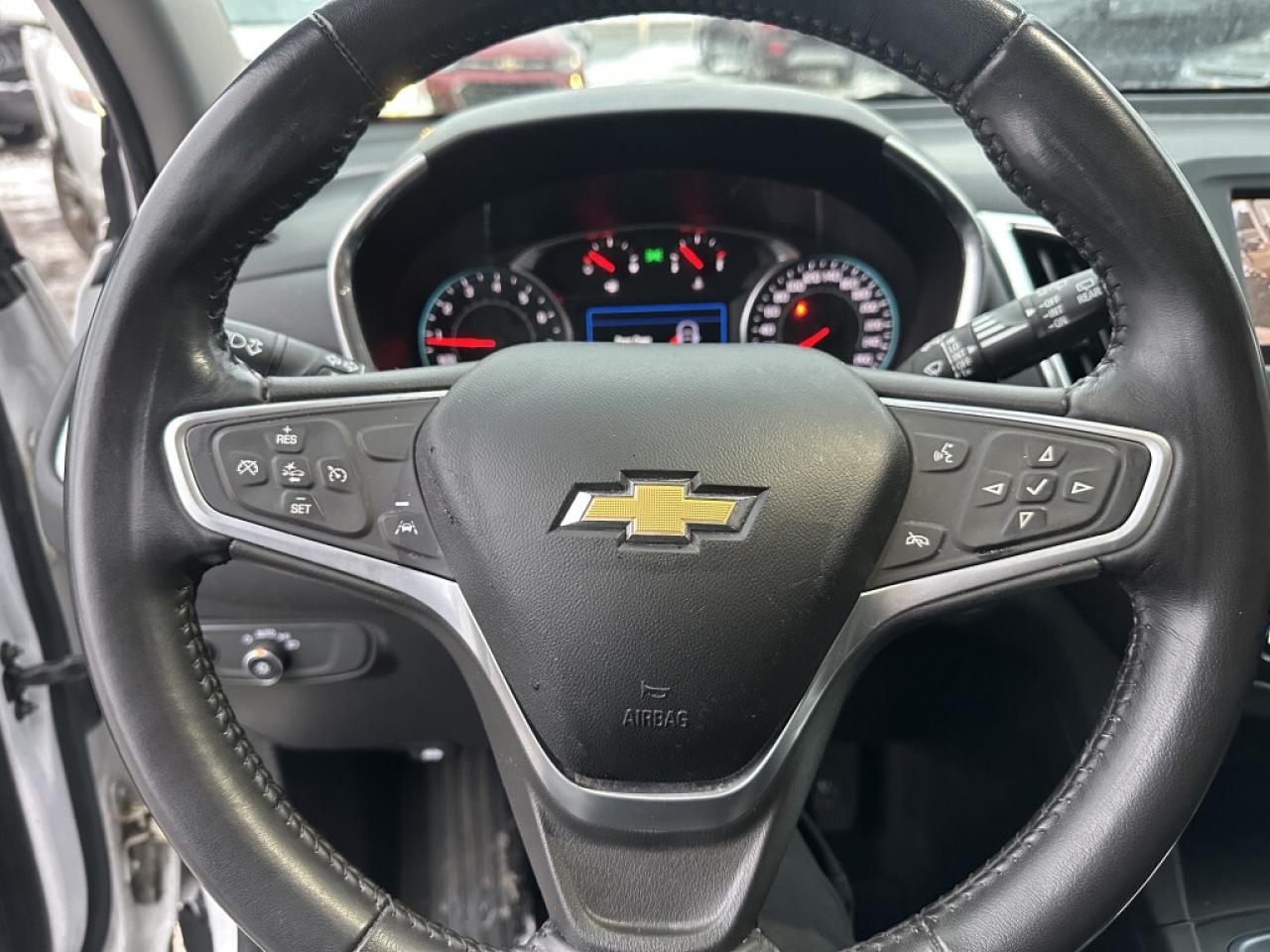 2022 Chevrolet Equinox FWD 4dr LT w/1LT Photo