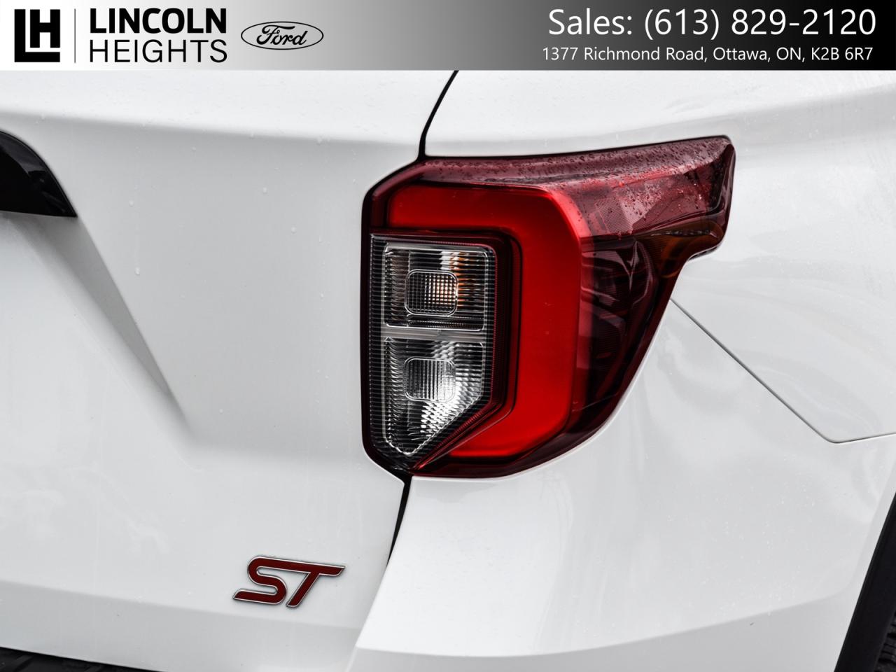 2023 Ford Explorer ST 4WD Photo