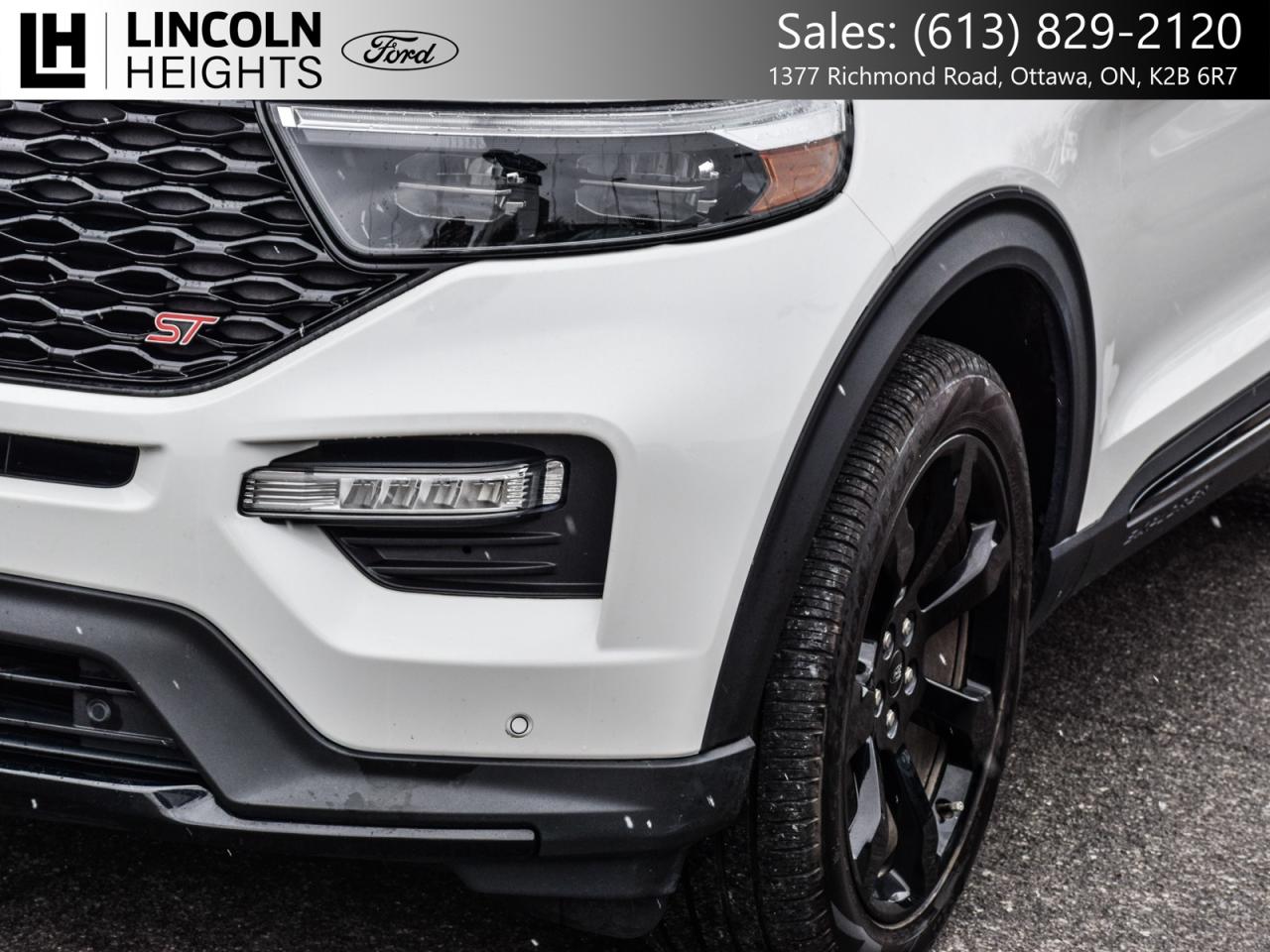 2023 Ford Explorer ST 4WD Photo