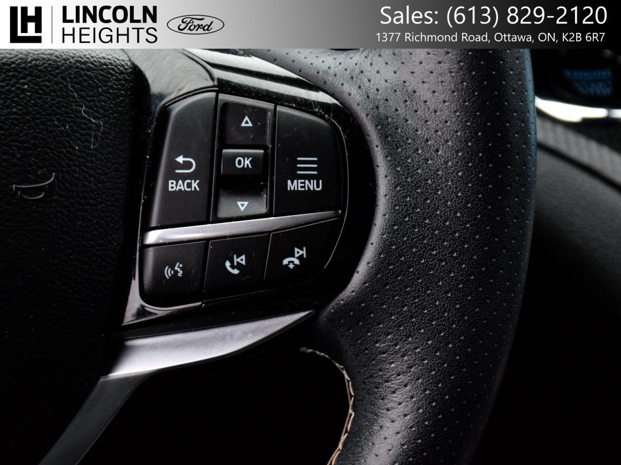 2023 Ford Explorer ST 4WD Photo