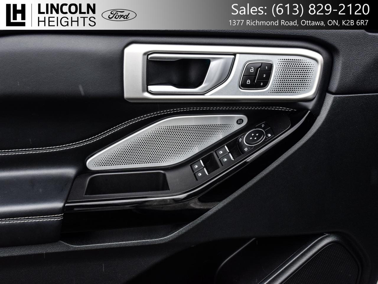 2023 Ford Explorer ST 4WD Photo