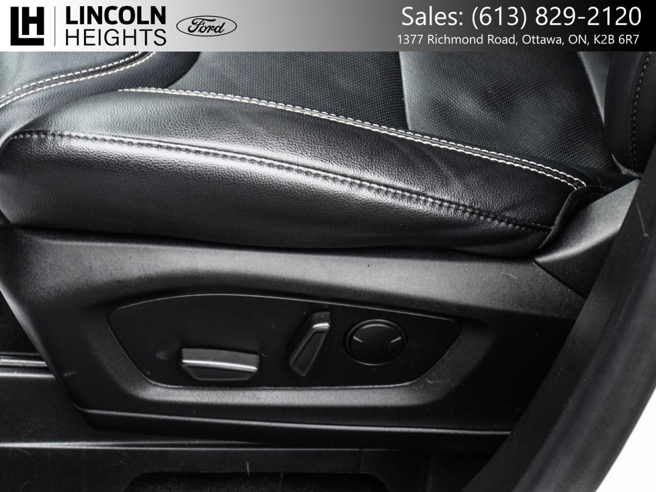 2023 Ford Explorer ST 4WD Photo