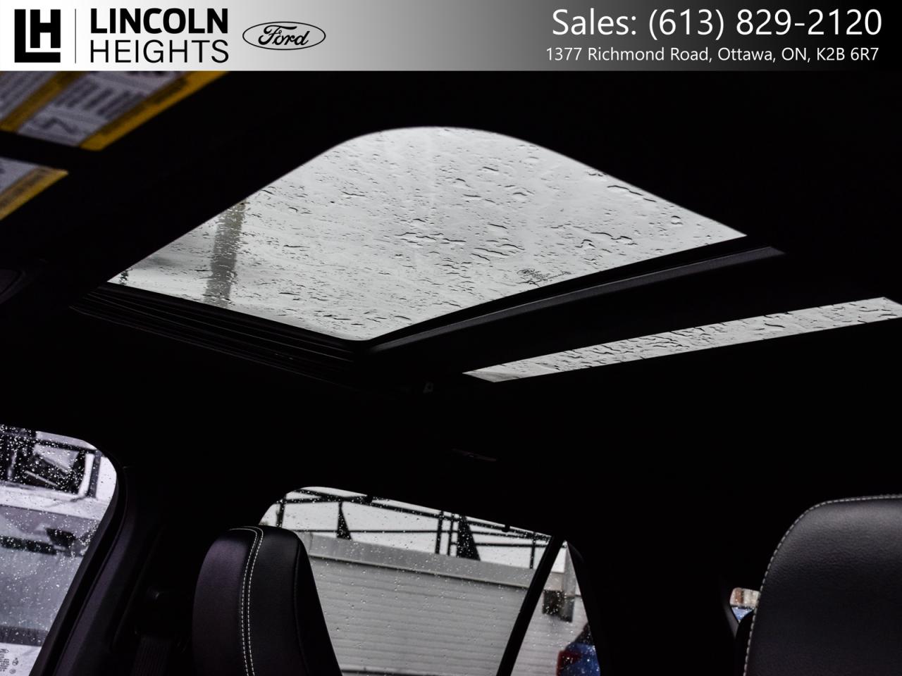 2023 Ford Explorer ST 4WD Photo