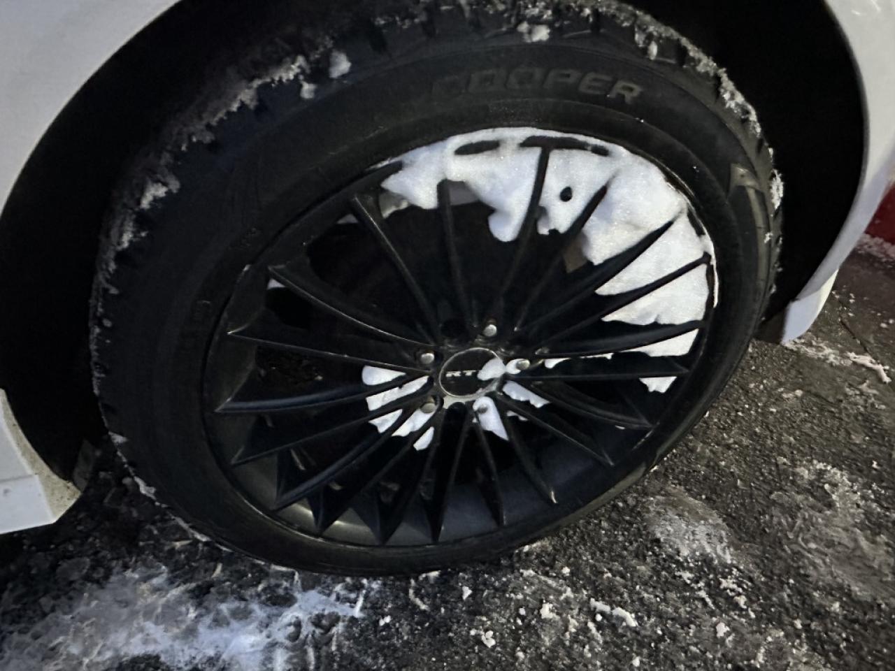 2018 Chevrolet Sonic 5dr HB Auto Premier Photo