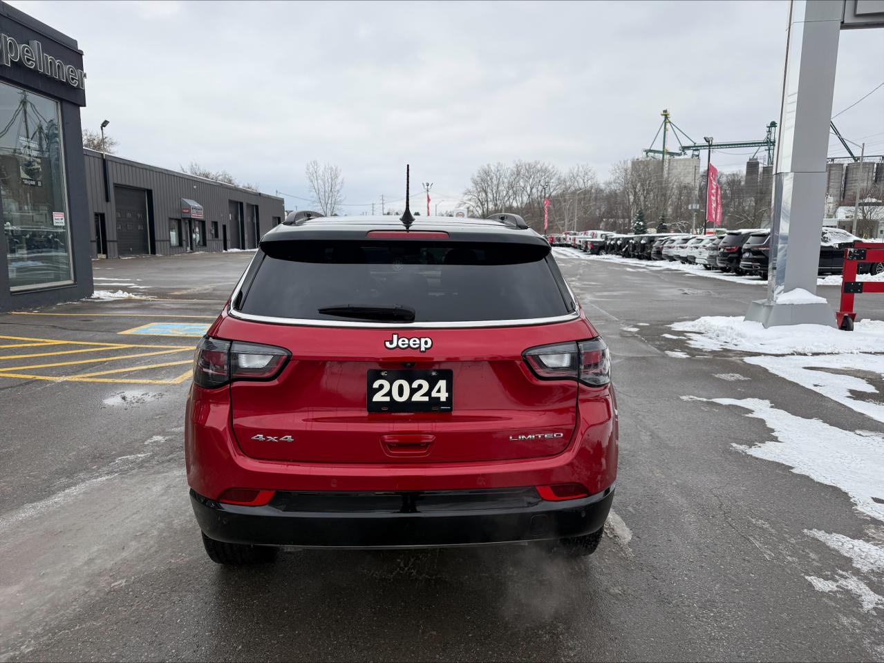 2024 Jeep Compass Limited 4x4 - Pano Sunroof - Power liftgate Photo3