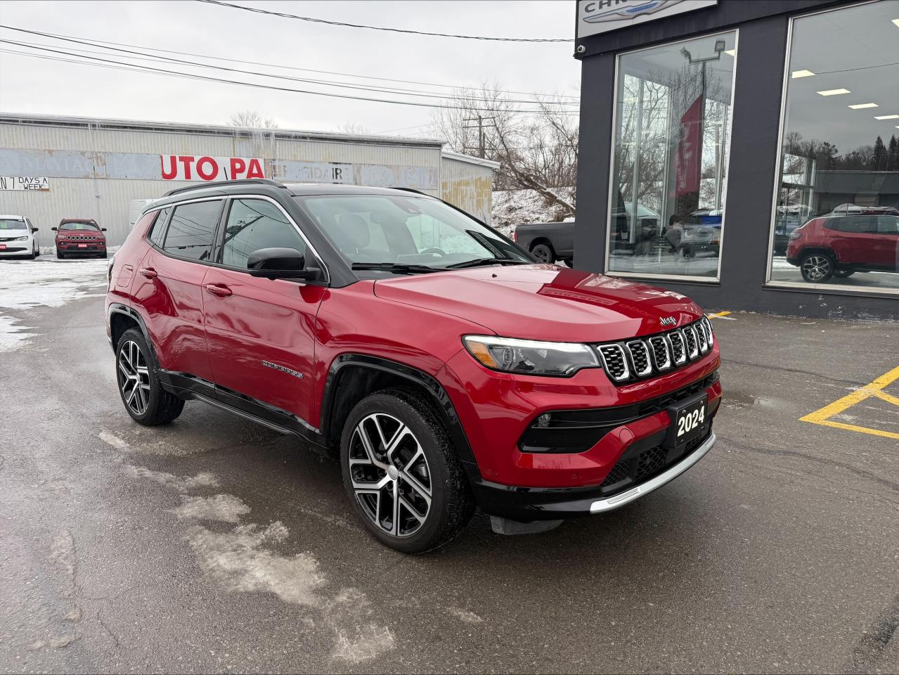 2024 Jeep Compass Limited 4x4 - Pano Sunroof - Power liftgate Photo
