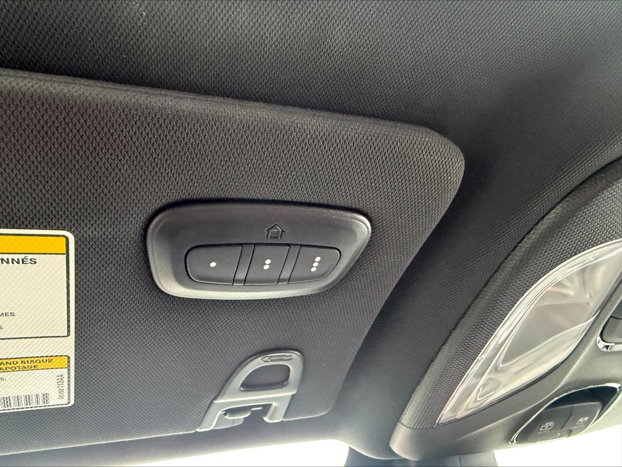 2024 Jeep Compass Limited 4x4 - Pano Sunroof - Power liftgate Photo