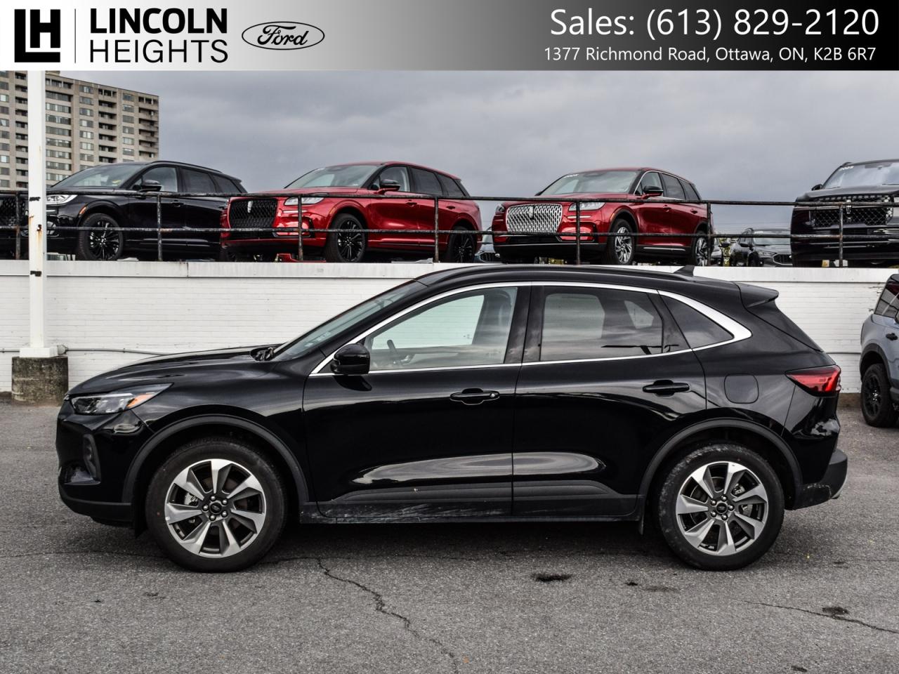 2025 Ford Escape Platinum AWD Photo